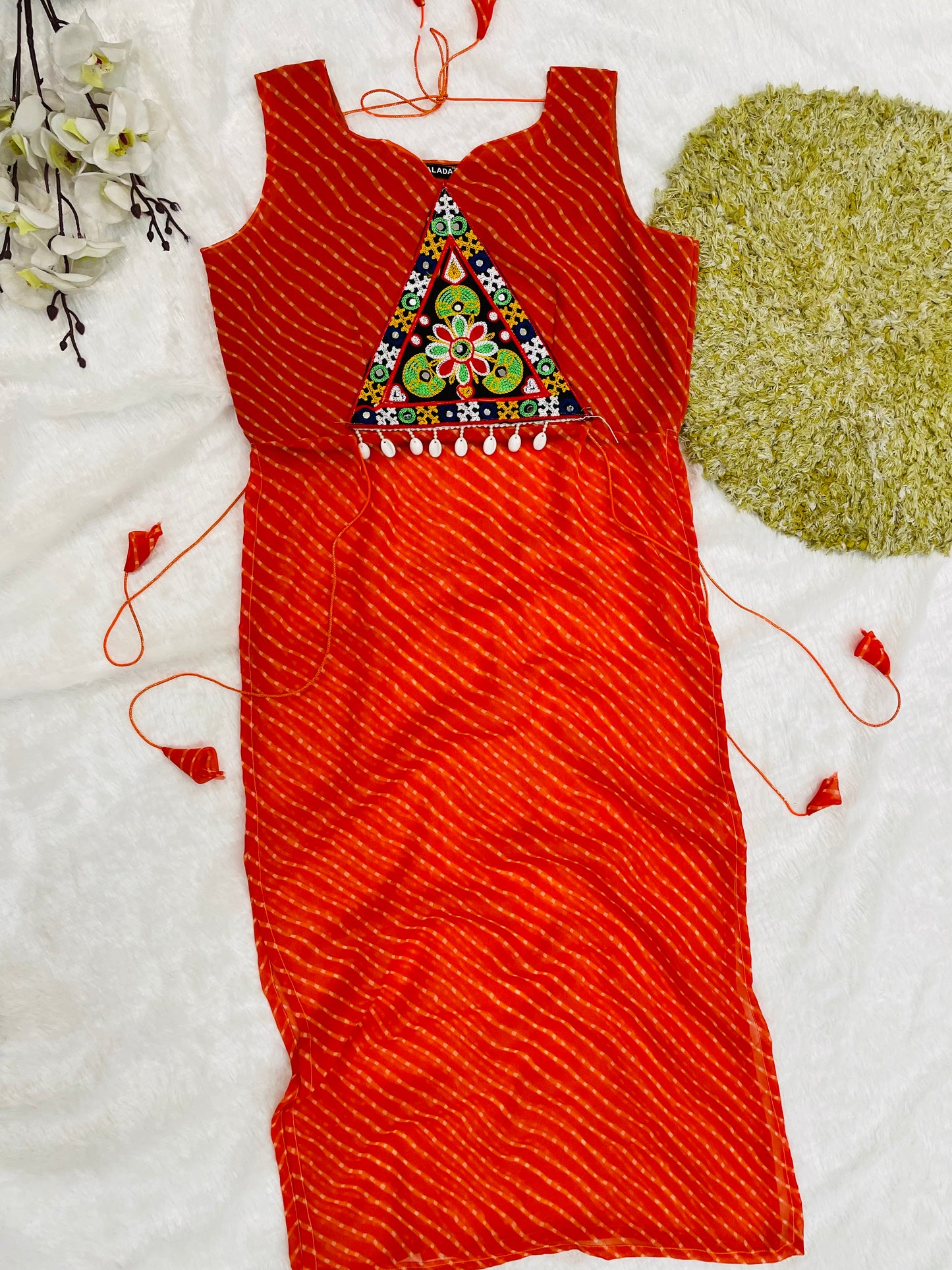 Bandhani Embroidered Cotton Kurti – Red Radiance
