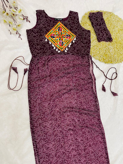 Reddish -Purple Bandhani Mirror Work Kurti Set