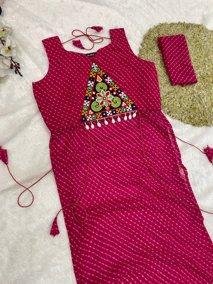 Bandhani Embroidered Georgette Kurti – Magenta Bloom