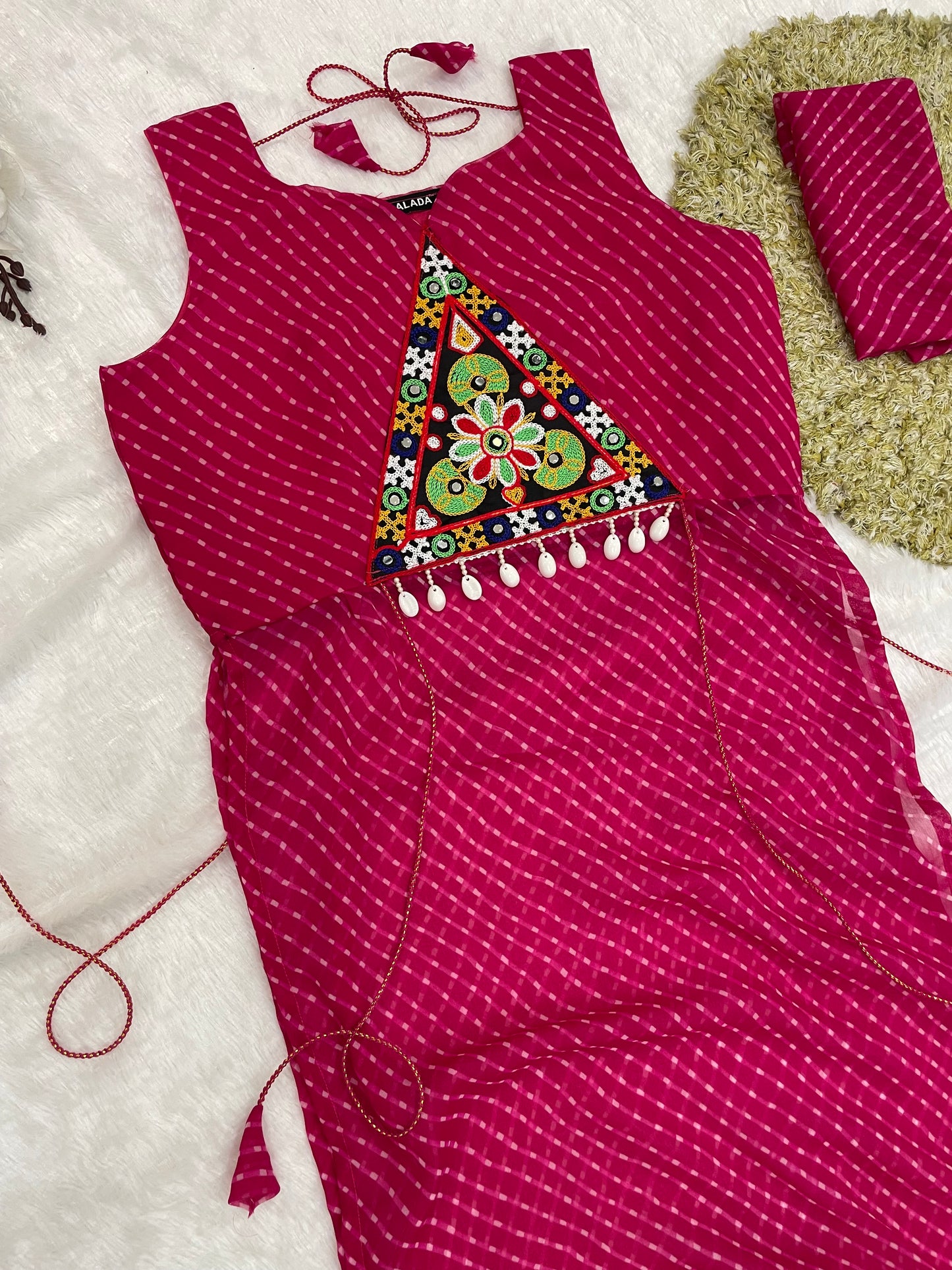Bandhani Embroidered Georgette Kurti – Magenta Bloom