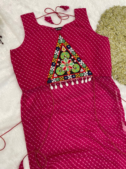 Bandhani Embroidered Georgette Kurti – Magenta Bloom