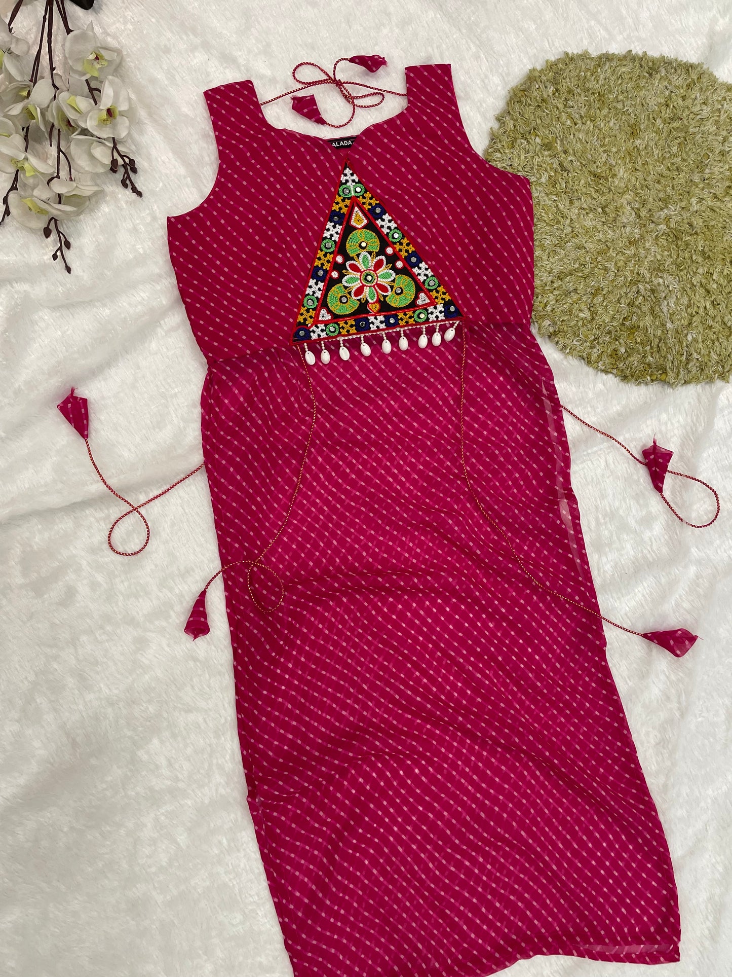 Bandhani Embroidered Georgette Kurti – Magenta Bloom
