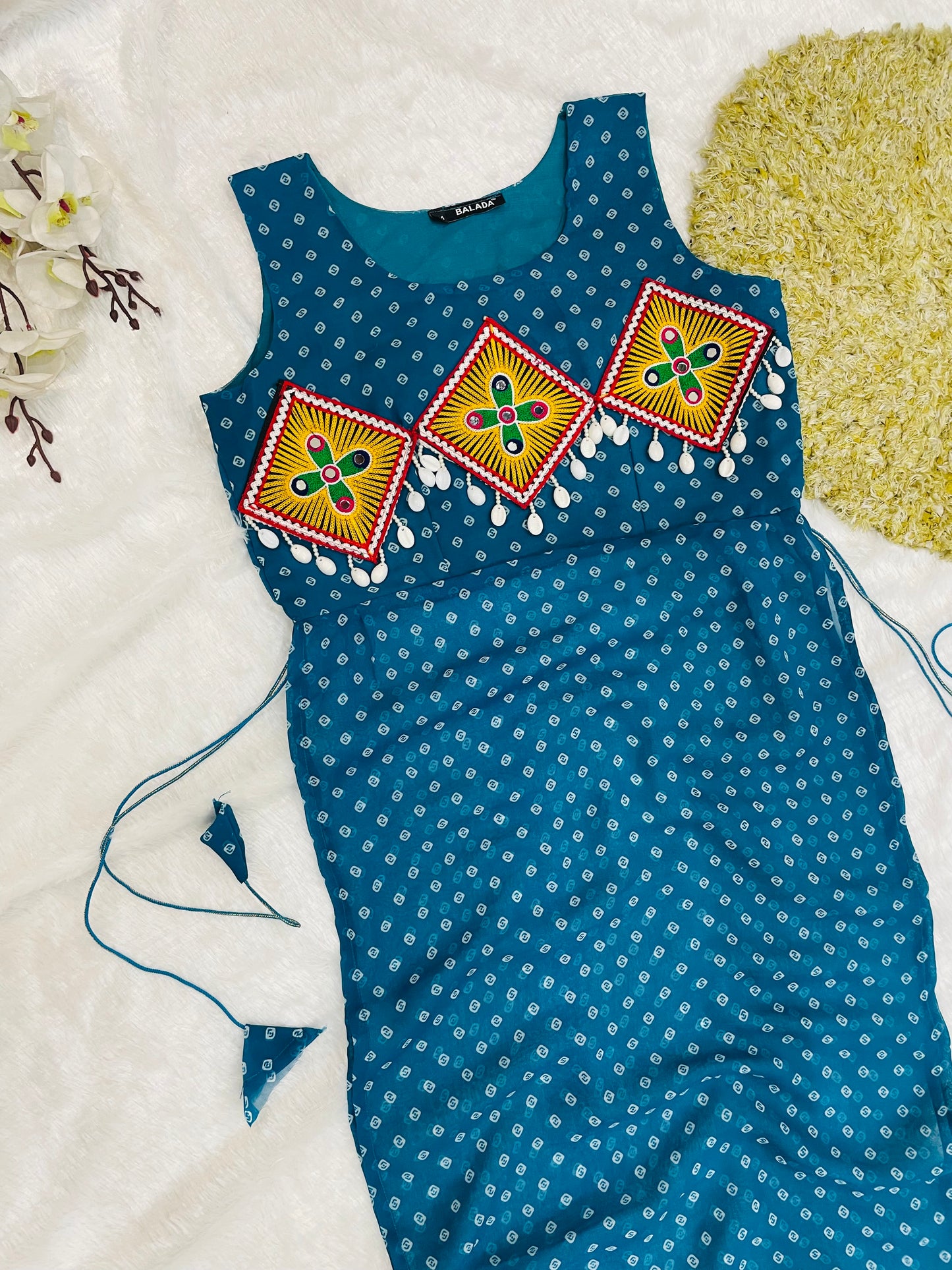 Embroidered Festival Kurti – Elegant Straight Fit