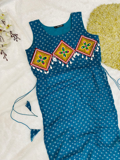 Embroidered Festival Kurti – Elegant Straight Fit