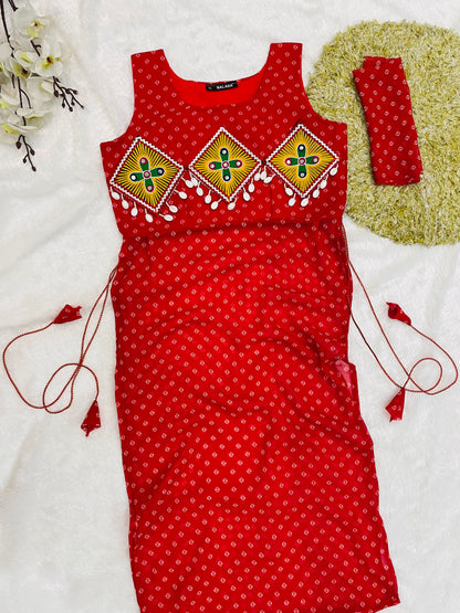 Embroidered Festival Kurti – Elegant Straight Fit
