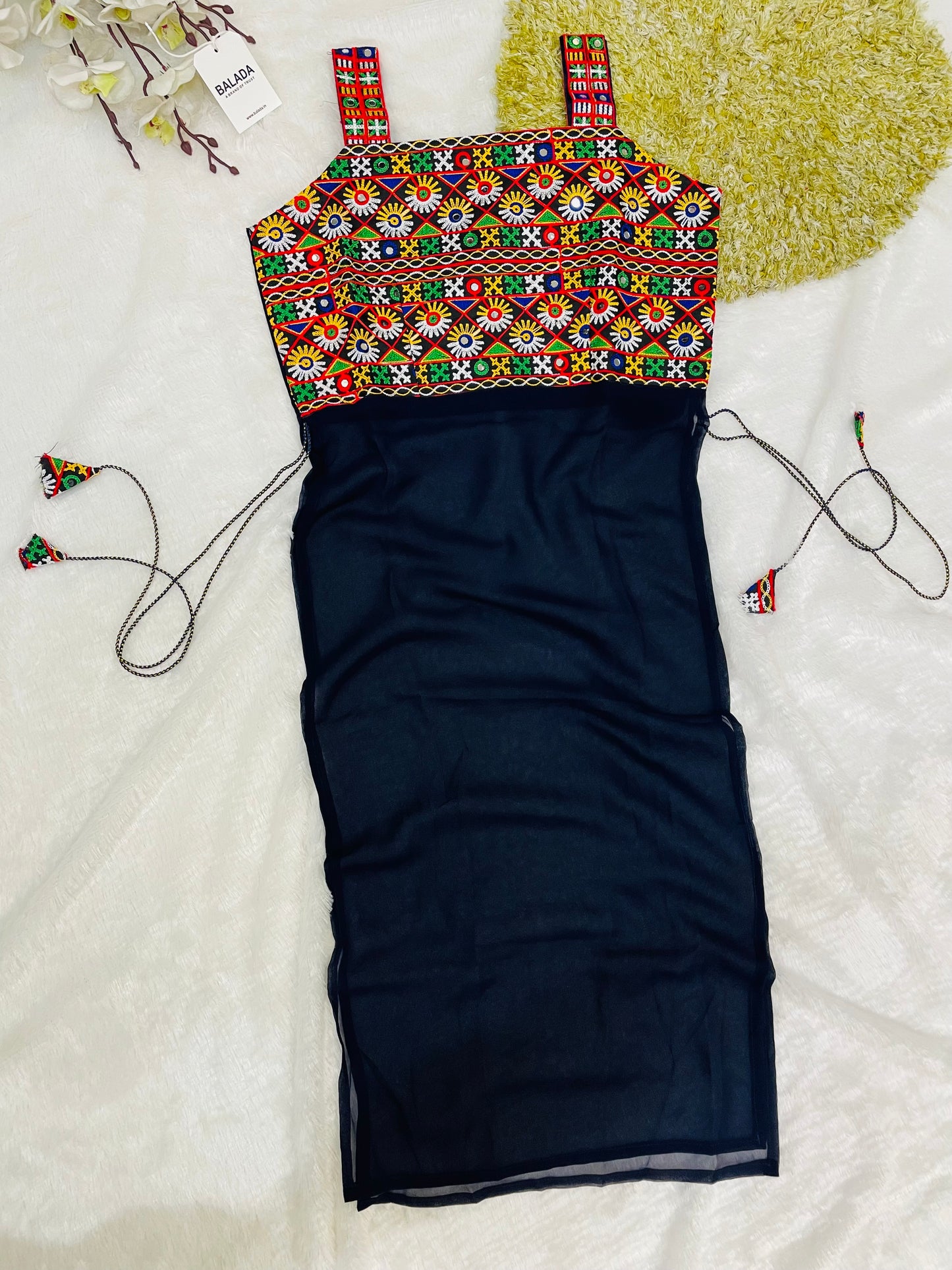 Trendy Traditional Mirrorwork Kurti – Premium Ethnic Wear