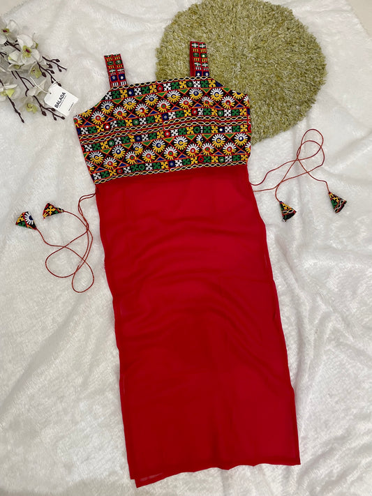 Trendy Traditional Mirrorwork Kurti – Premium Ethnic Wear