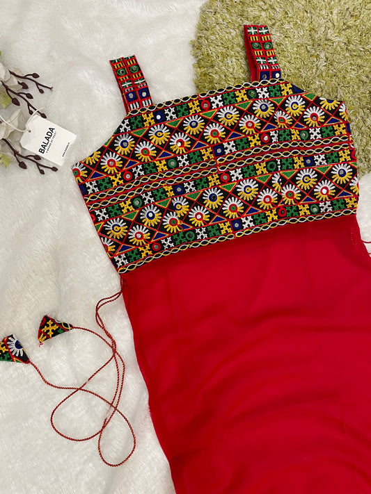Trendy Traditional Mirrorwork Kurti – Premium Ethnic Wear