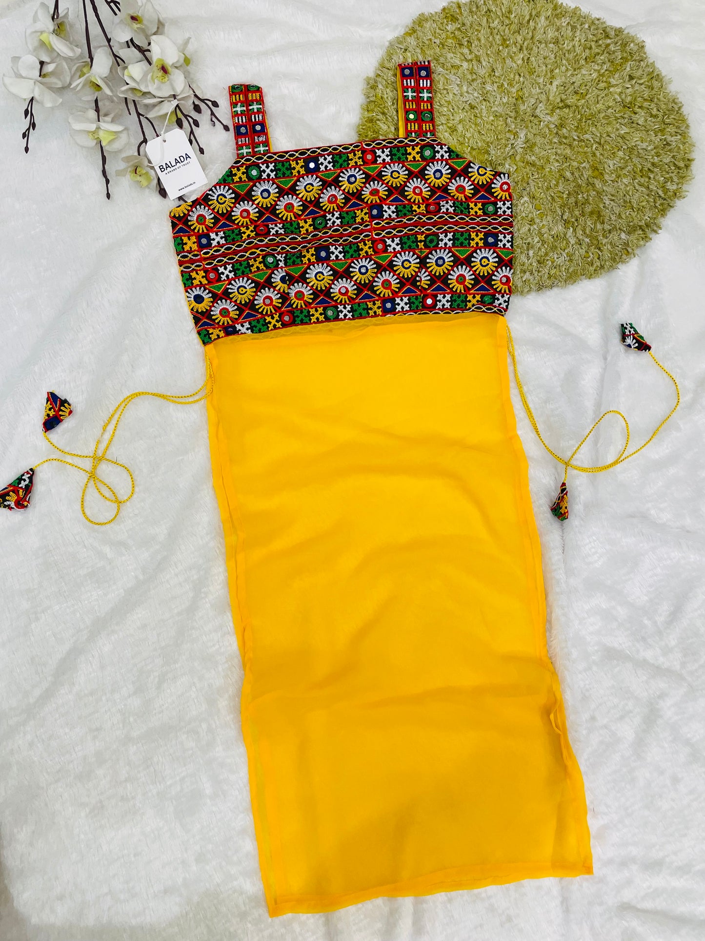 Trendy Traditional Mirrorwork Kurti – Premium Ethnic Wear